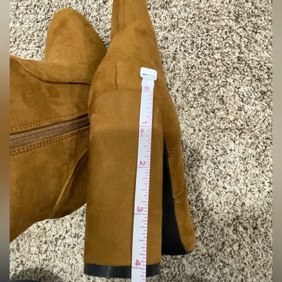 SoMe Tan Boots - Picture 6 of 7